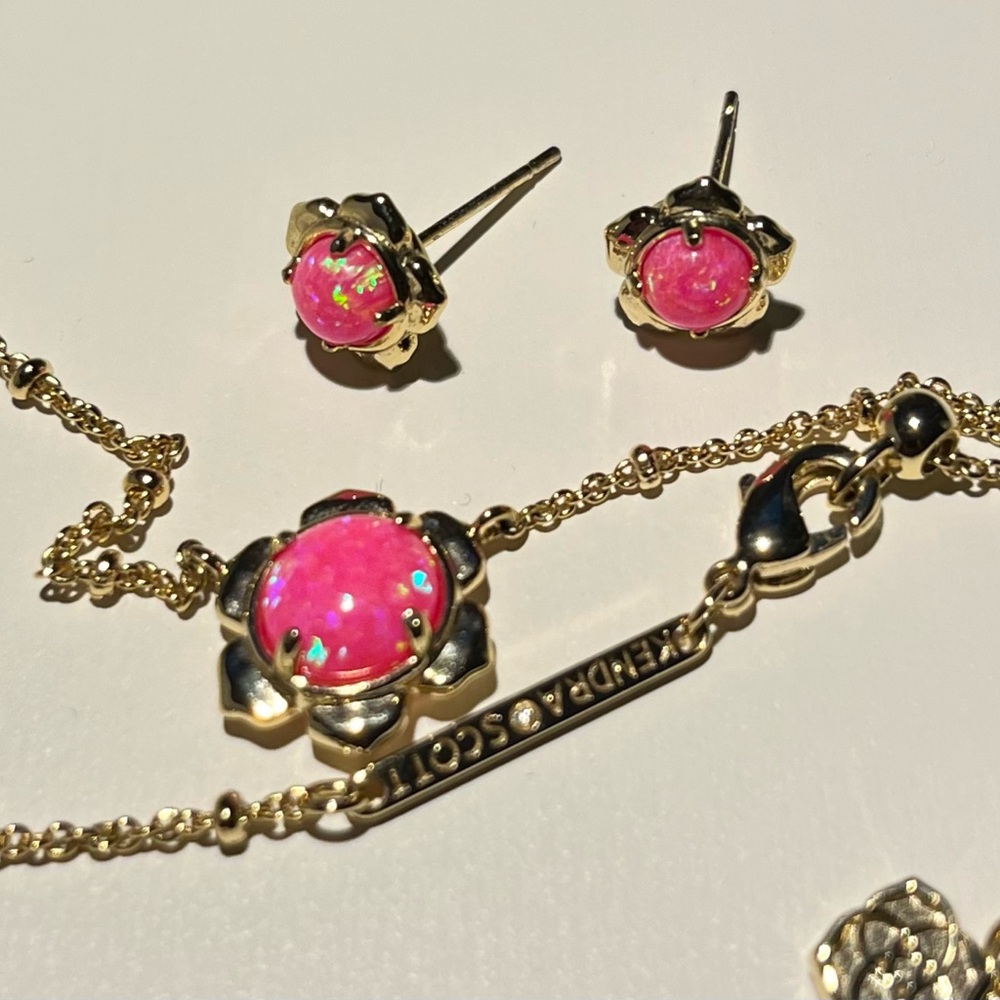 KENDRA Scott pink opal Earrings & Necklace